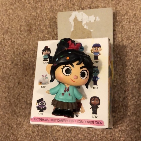 Vanellope Funko Mystery Minis Vinyl Figure - Picture 2 of 4